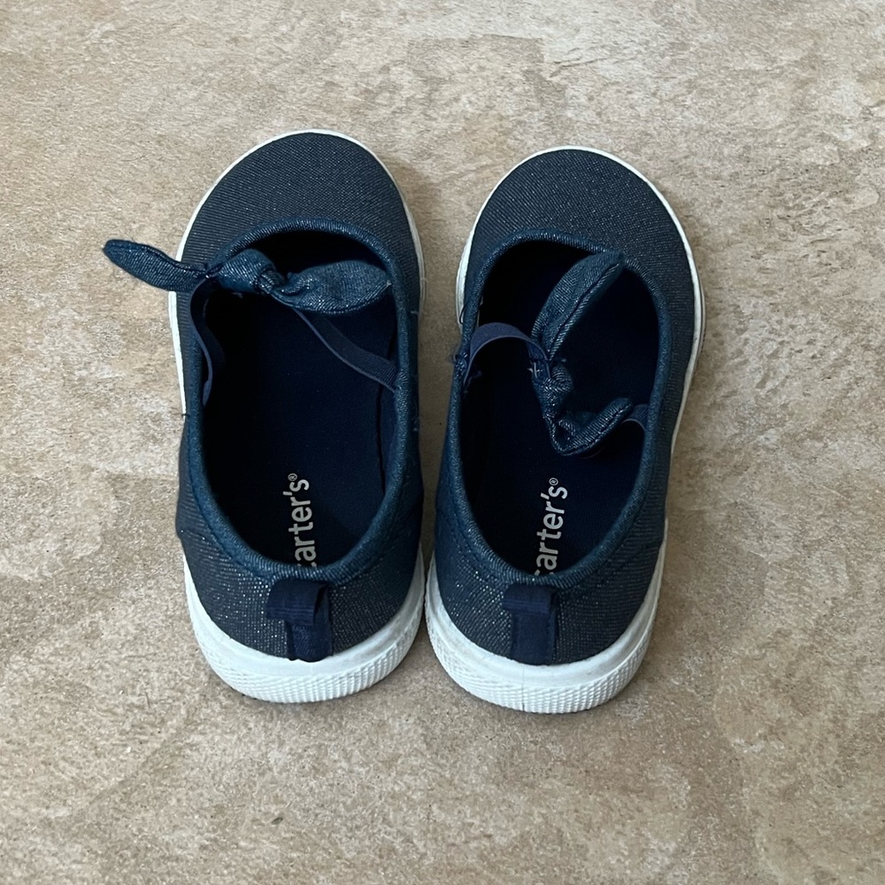 Carter’s Denim Shoes Girls size 2 - Picture 7 of 7